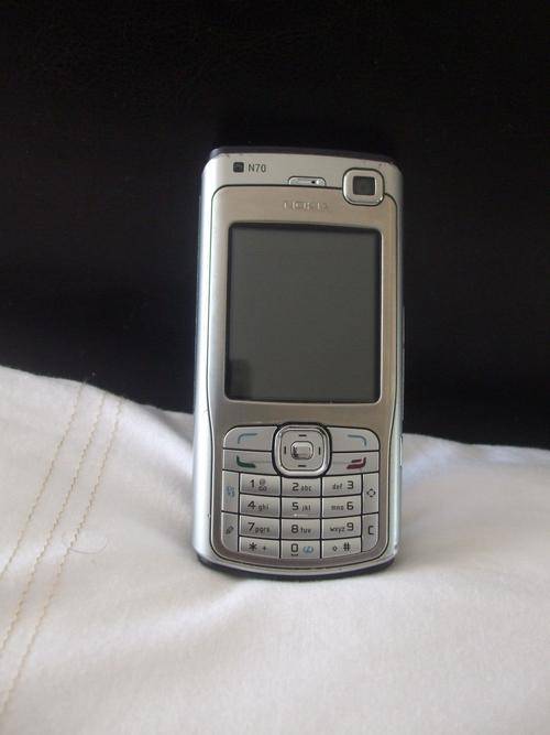 NOKIA N70