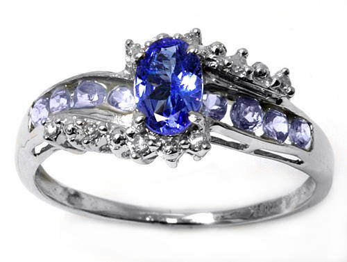 FINE 14KT WHITE GOLD TANZANITE AND DIAMOND RING