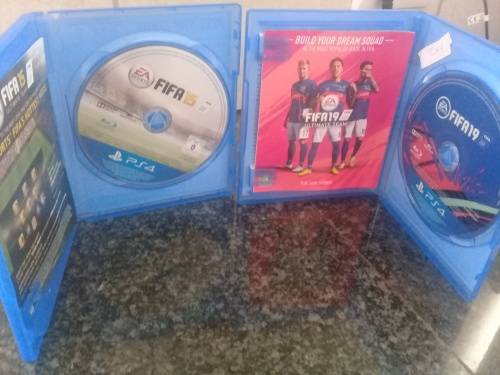 EA Sports Fifa 2019 and EA Sports Fifa 2015 (PS4 Games Bundle)