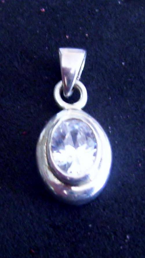STUNNING Simulated Diamond pendant in Sterling Silver.