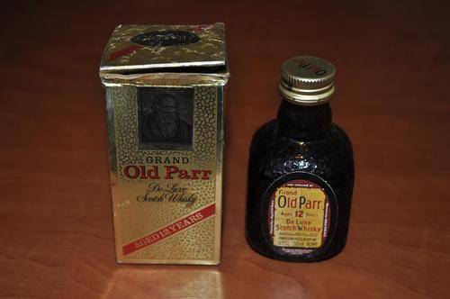 OLD PARR De Luxe Scotch Whisky Miniature - Aged 12 Years