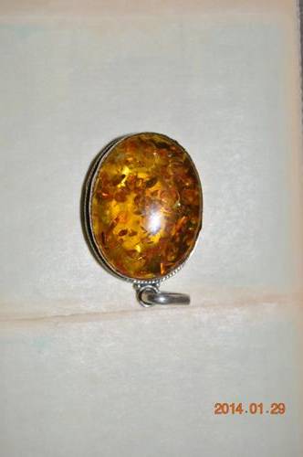 WOW!!!!BEAUTIFUL AMBER AND SILVER PENDANT!!!!