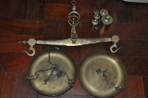BEAUTIFUL LATE 19 CENTURY SCALES WITH WEIGHTS