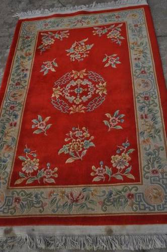 BEAUTIFUL CHINESE HANDMADE CARPET IN GOOD CONDITION 122X192CM