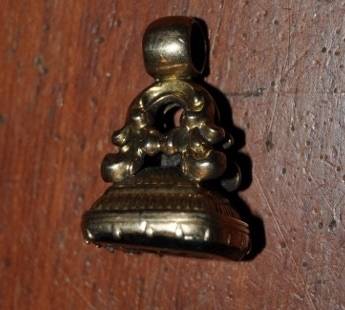 VICTORIAN 9 CT GOLDEN SEAL WITH BLOOD STONE-RARE!!!!-5,7 gram
