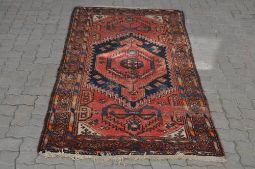 VINTAGE PERSIAN HANDMADE CARPET HAMADAN 104X210CM