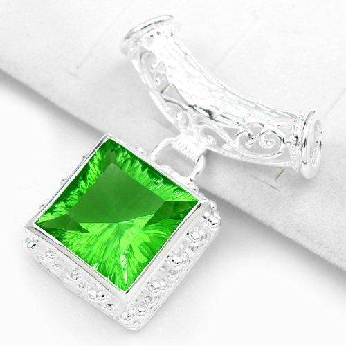 BEAUTIFUL FASHION GREEN QUARTZ GEMSTONE PENDANT