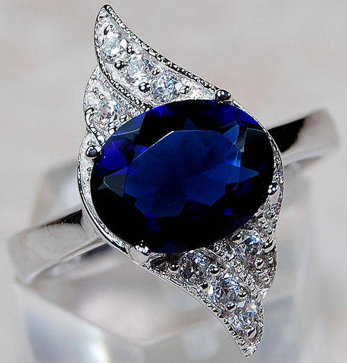 Sapphire, White Topaz & 925 SOLID STERLING SILVER Ring Size 7.