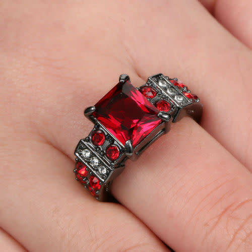 Beautiful Ruby Red Crystal Ring - Size 7