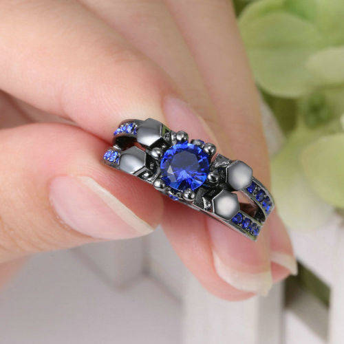 Stunning Blue Crystal Ring - Size 8