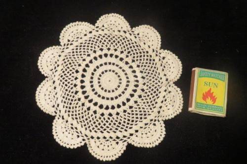 White doile 17cm