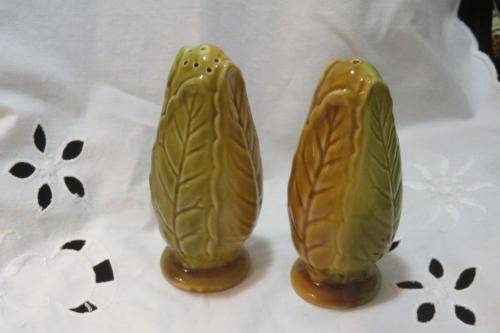 Leaf / cabbage cruet - salt and pepper - 11cm high - made in England