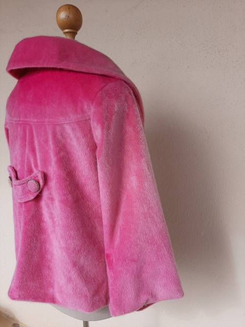 Pink faux fur jacket - Perfect - size small