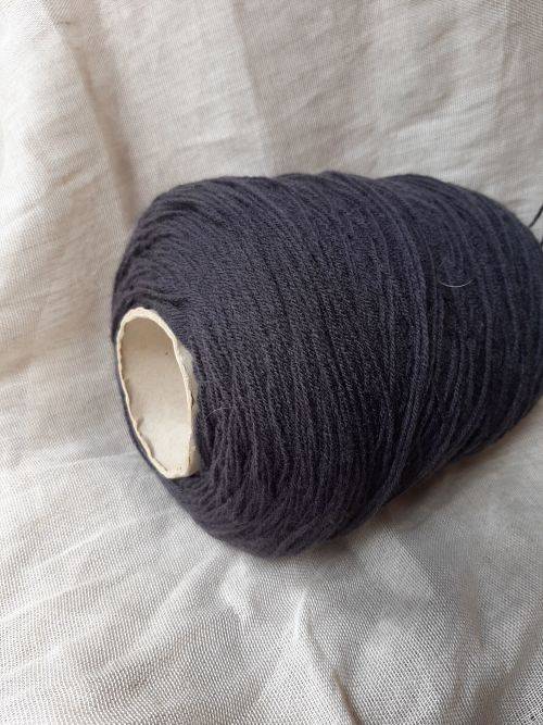 Large ball of Charcoal yarn - Denys Brunton designer yarns - De lux - 4 ply- 400g