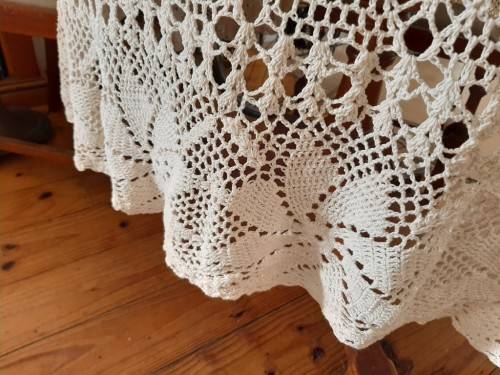 Crochet tablecloth - round - cream - 188cm - cotton -  good condition
