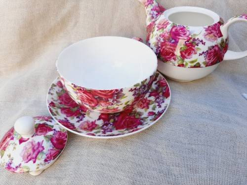 Maxwell Williams - Tea for one teapot - Roseberry pattern
