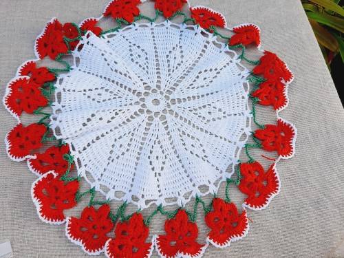 Large crochet doilie/ doily - white with red flowers - 41cm