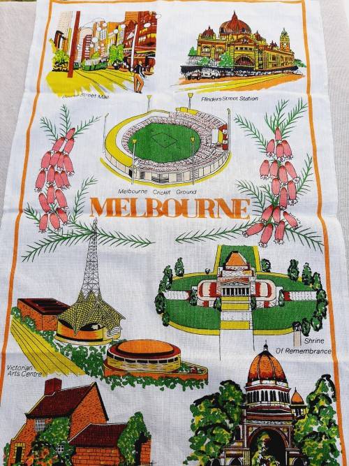 Linen tea towel - souvenir of Melbourne  - 72 x 46cm