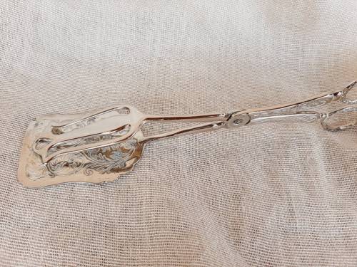 Silverplate  serving tongs  - 22 cm