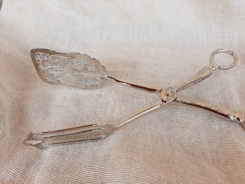 Silverplate  serving tongs  - 22 cm