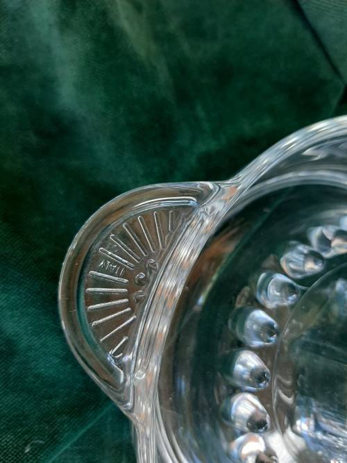 Orange squeezer - glass - 23 cm - good coidition
