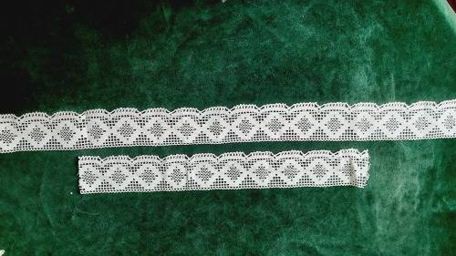 Two pieces of vintage lace trim - white - 5cm wide - 33 and 57 cm long