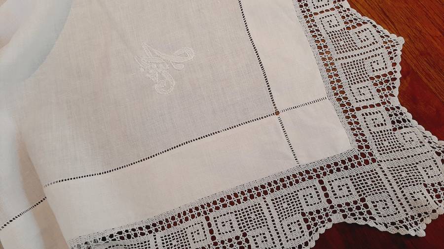 White linen tablecloth with filet crochet edging- square - 95 x 95cm