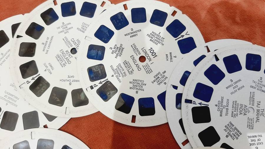 15 View-master discs - tourist themes (Paris, Italy, Switzerland etc)