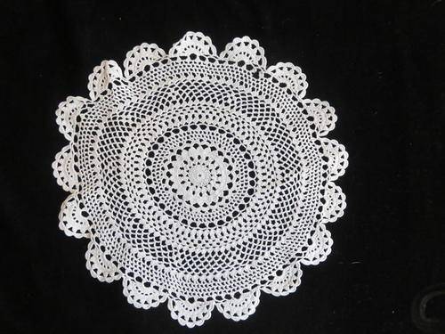 Crochet doily - 28cm