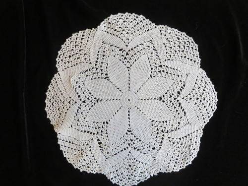 Crochet doily - 42cm