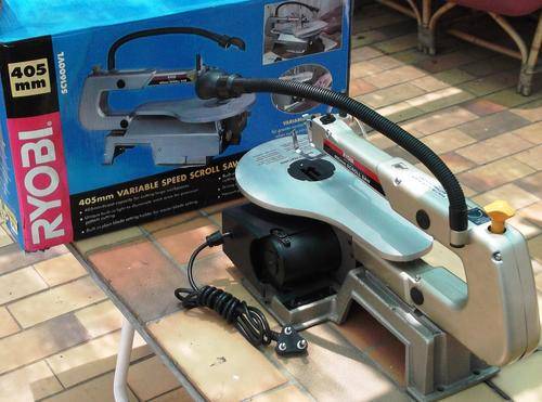 Ryobi Scroll saw - excellent condition (price reduced! :)