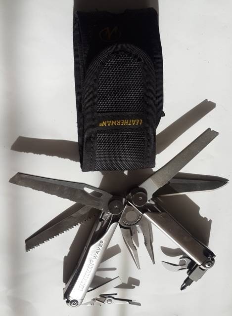 Leatherman Wave II Multitool with New Nylon pouch.Handyman 4x4 Camping Survival fishing