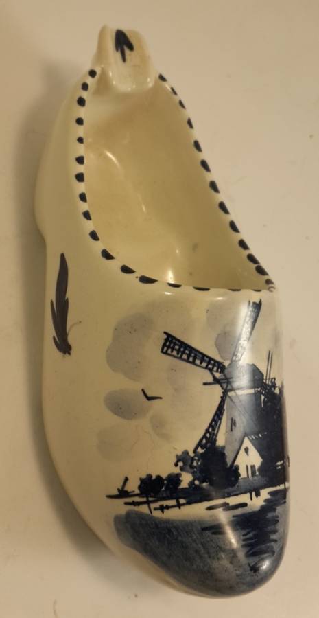 Delft Blue Clog Ash Tray