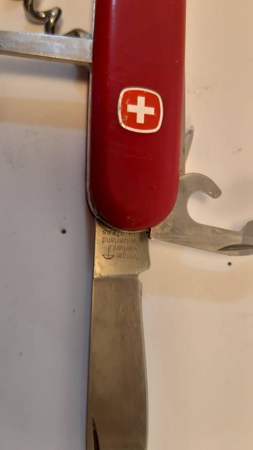 Swiss Army Knife Wenger - Back Packer -With main blade Lock