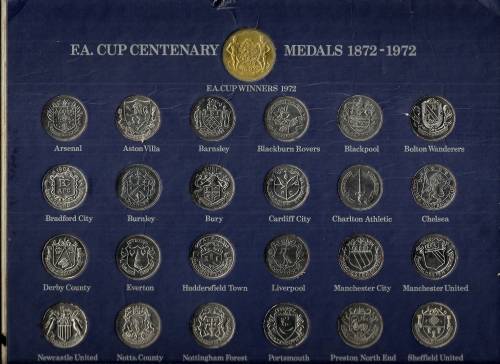 "ESSO" (UK) - "100 YEARS OF FOOTBALL" - COMPLETE COLLECTORS FOLDER, 1972!