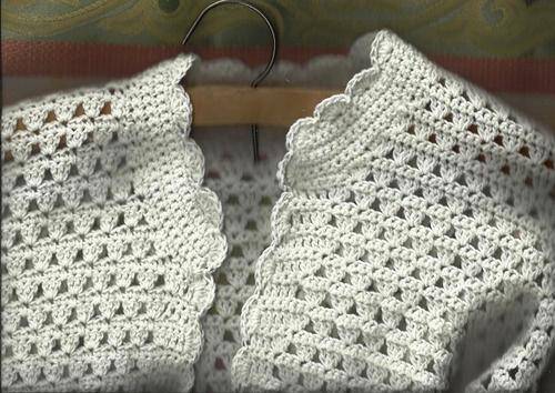 VINTAGE 1950's CROCHETED LADIES COAT! VERY GOOD CONDITION!