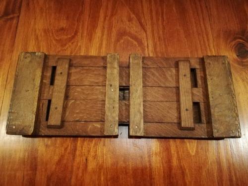 VINTAGE EXPANDABLE BOOK SHELF