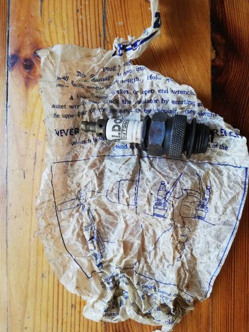 VINTAGE USED ALDOR SPARK PLUG IN BOX.  With original wax proof paper wrapper