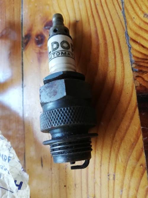 VINTAGE USED ALDOR SPARK PLUG IN BOX.  With original wax proof paper wrapper