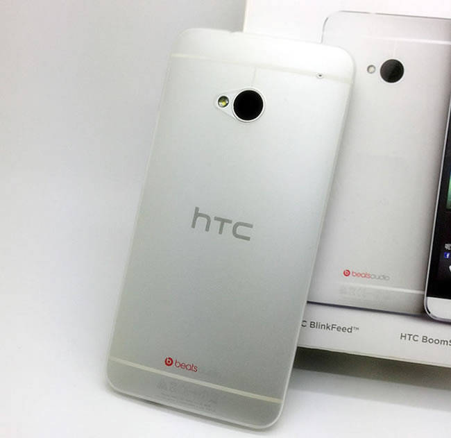 HTC One Ultra-Thin Hard Case Clear Colour