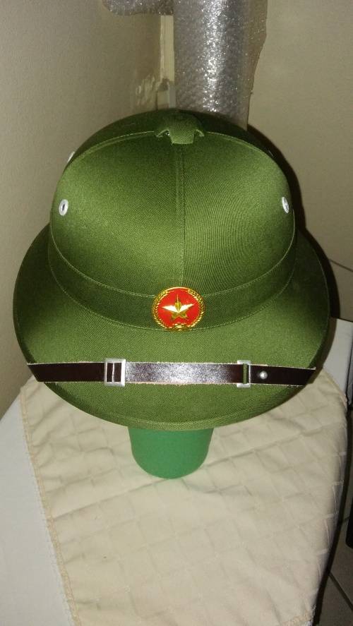 VIETNAMESE PEOPLES ARMY PITH HELMET