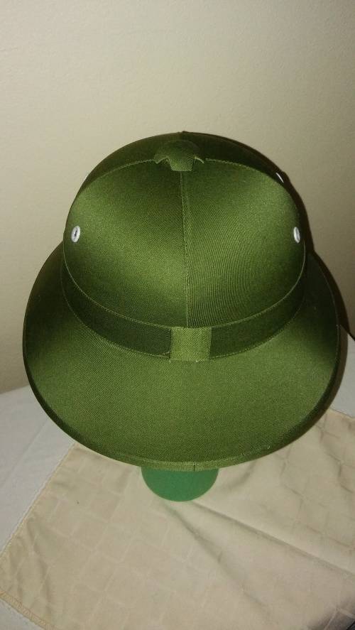 VIETNAMESE PEOPLES ARMY PITH HELMET