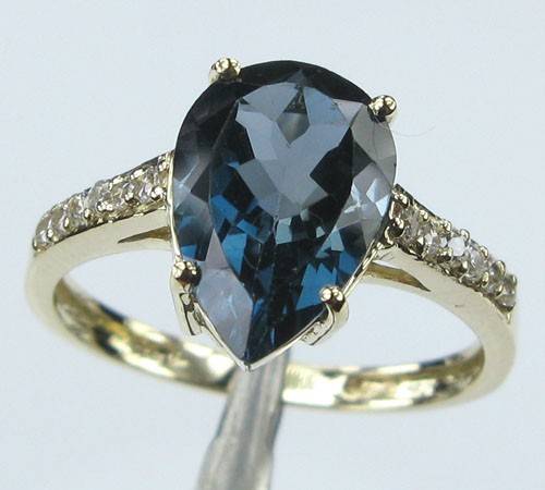 **R68723** 4.5ct London Blue Topaz & diamond solitaire ring in 14kt solid yellow gold! Bargain!!