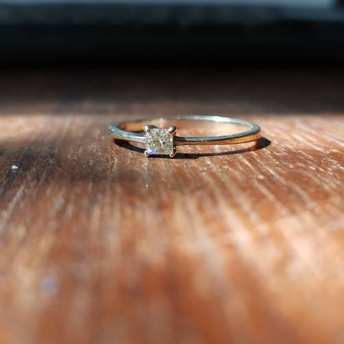 9ct White Gold Solitaire 0.20ct Diamond Ring