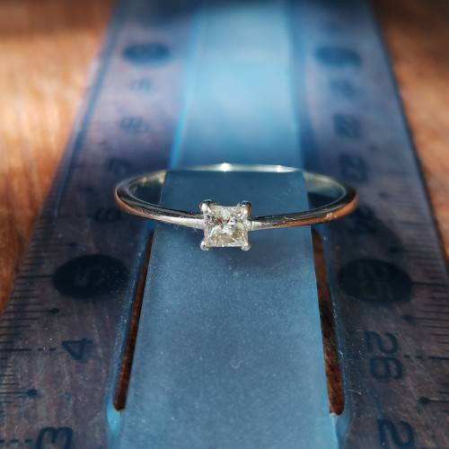 9ct White Gold Solitaire 0.20ct Diamond Ring