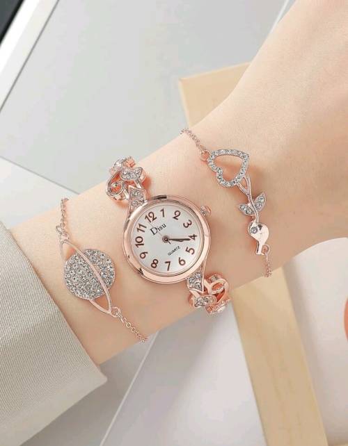 2pcs Rhinestone Heart & Planet Decor Bracelet & Watch