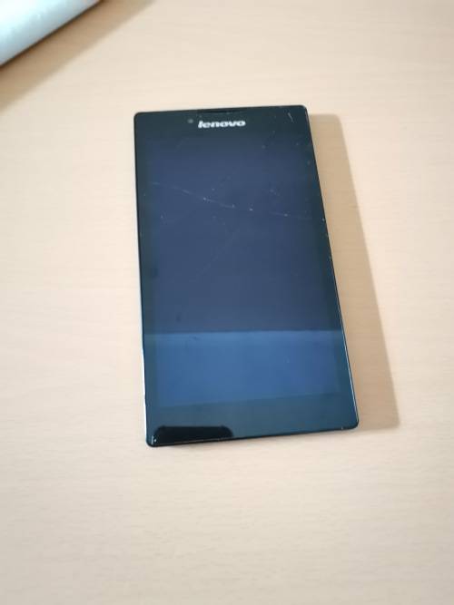 Lenovo Tab 2 A7-30 3G/WiFi, takes a SIM