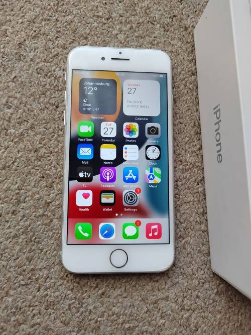 iPhone 8 64gb with box and cover