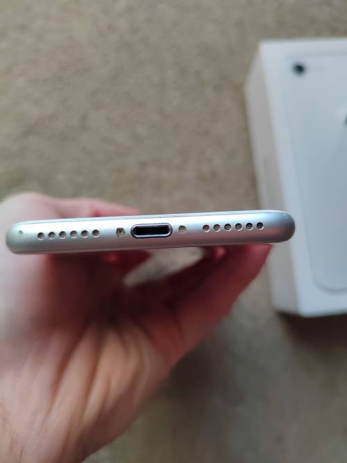 iPhone 8 64gb with box and cover
