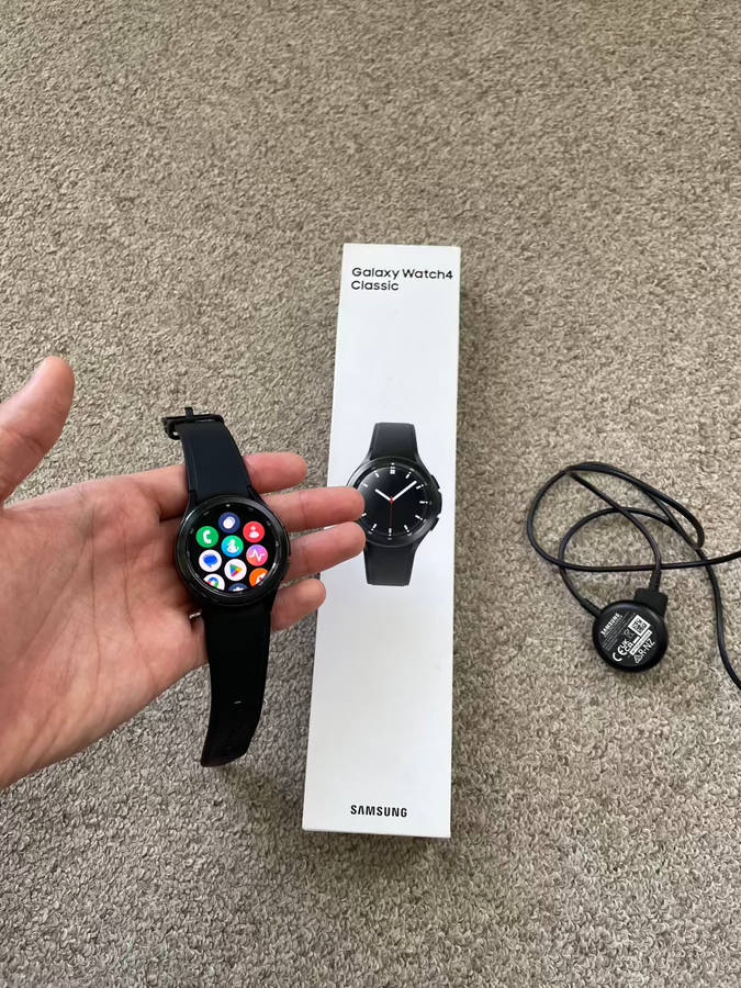 Samsung watch 4 classic LTE 42mm with box and charger